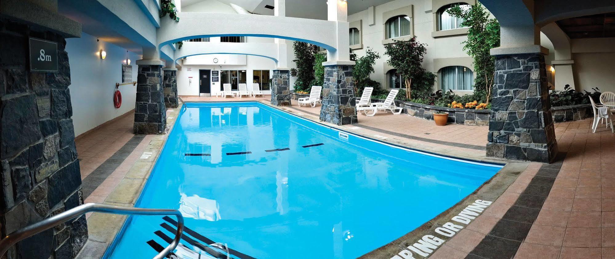 Hotel The Rundlestone Banff