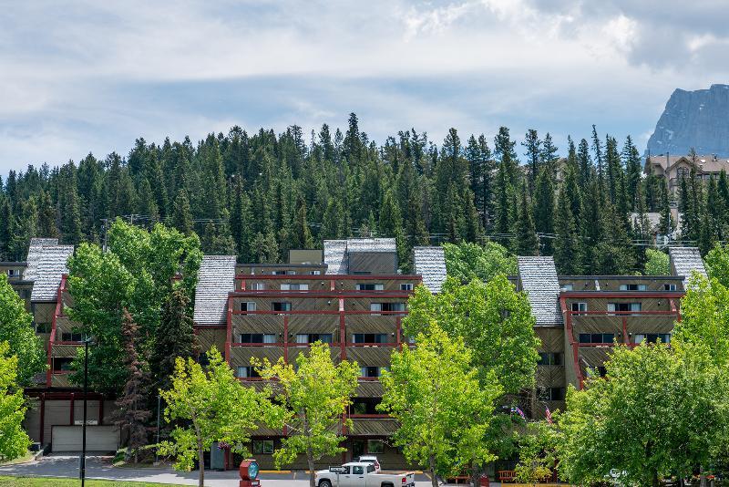 Of 3* Banff