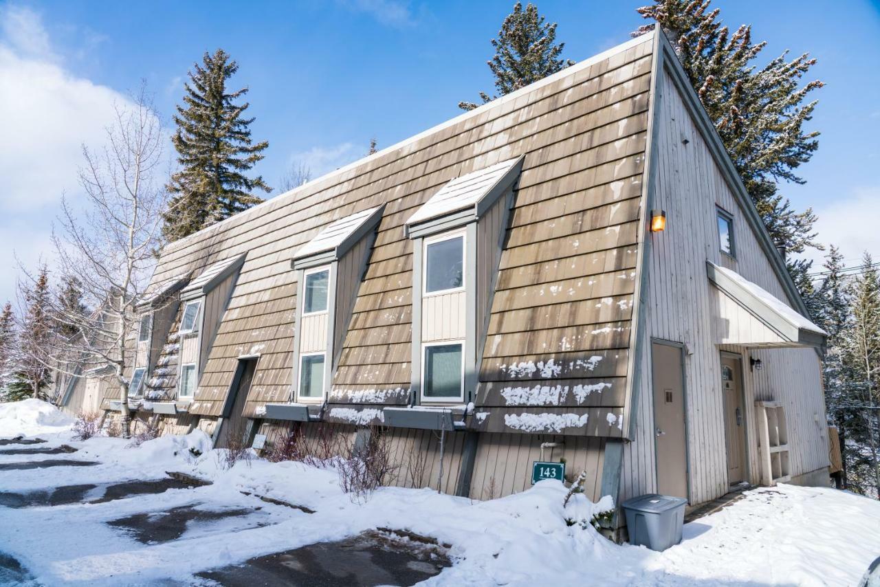 Tunnel Mountain Lodge