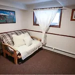 Banff\'S Enchanted Forest Basement Suite