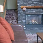 Banff Caribou Lodge And Spa