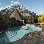 Hotel Canoe And Suites