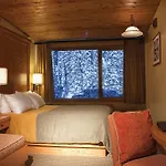 Sunshine Mountain Lodge