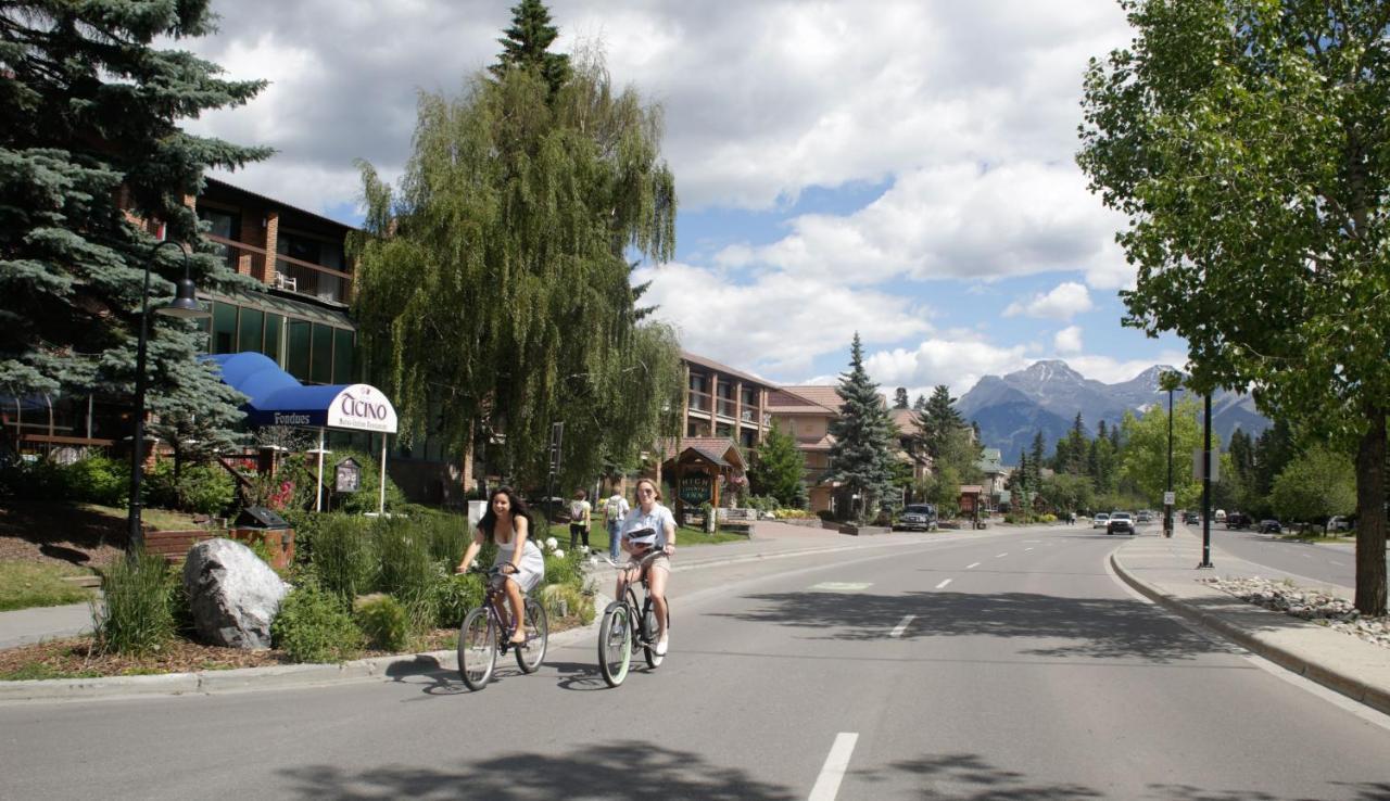 Hotel High Country