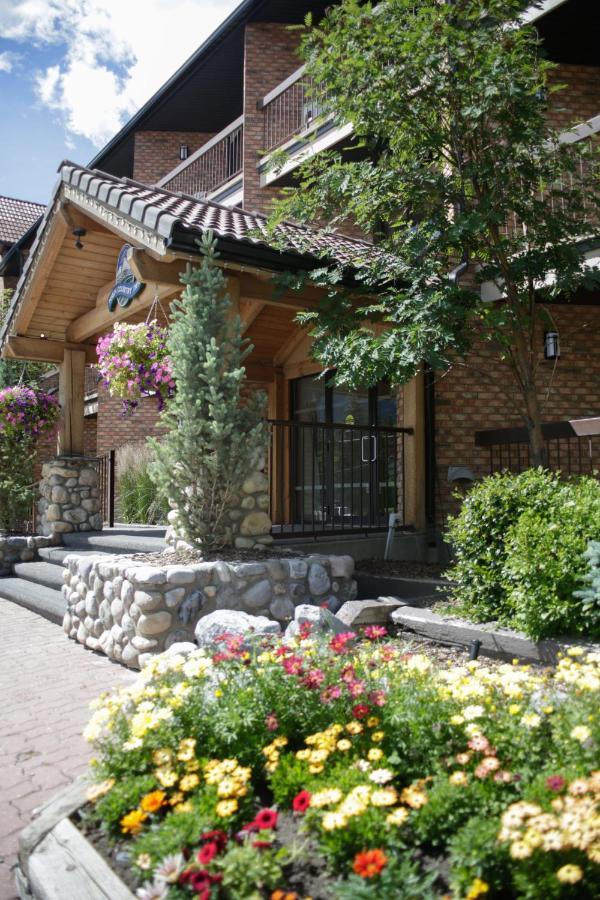 High Country Hotel 3*