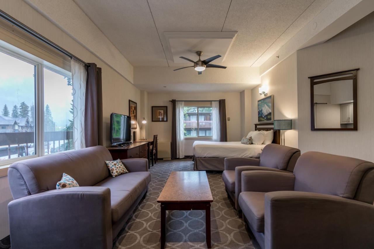 Hotel High Country