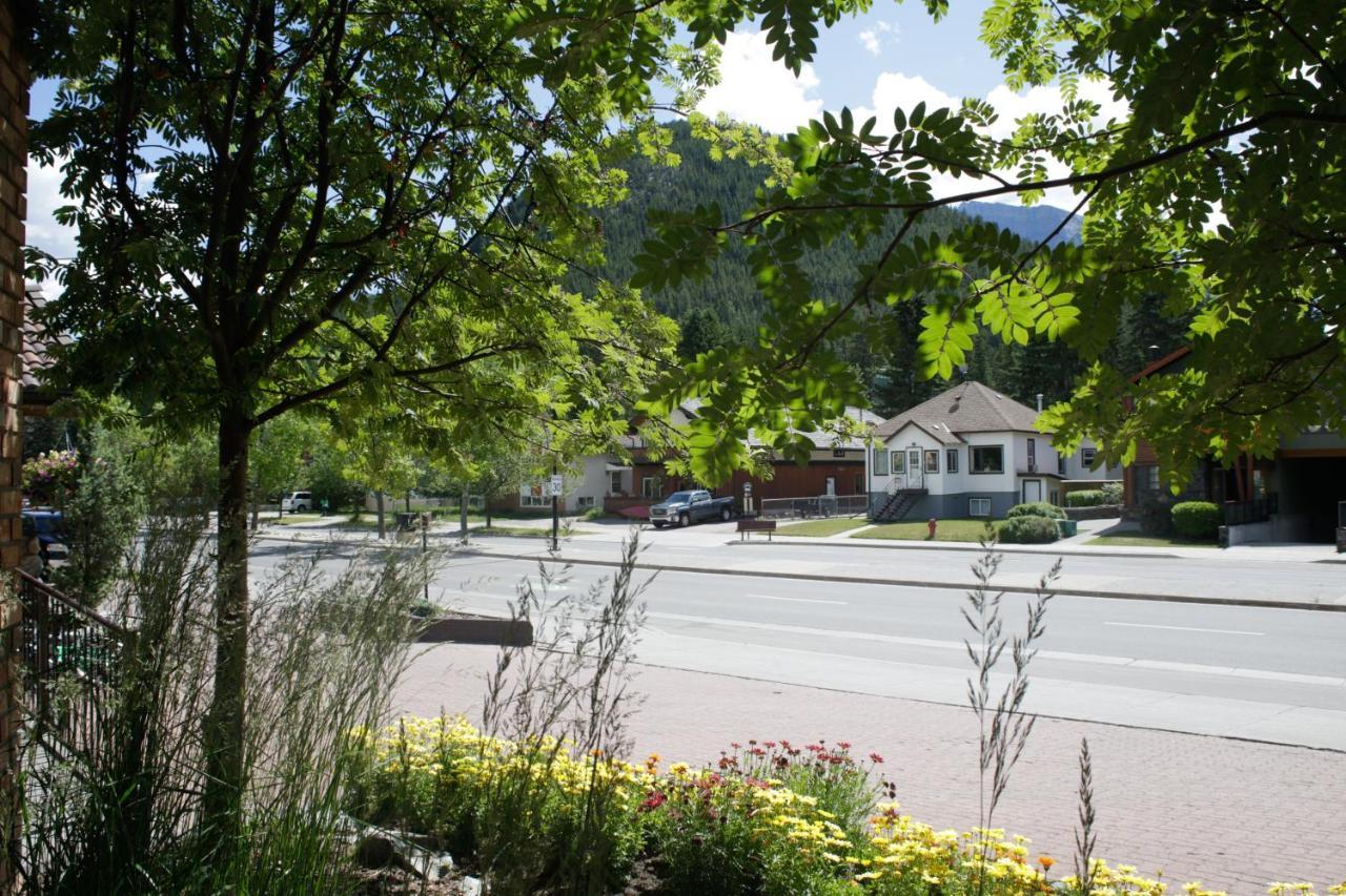High Country Hotel 3*