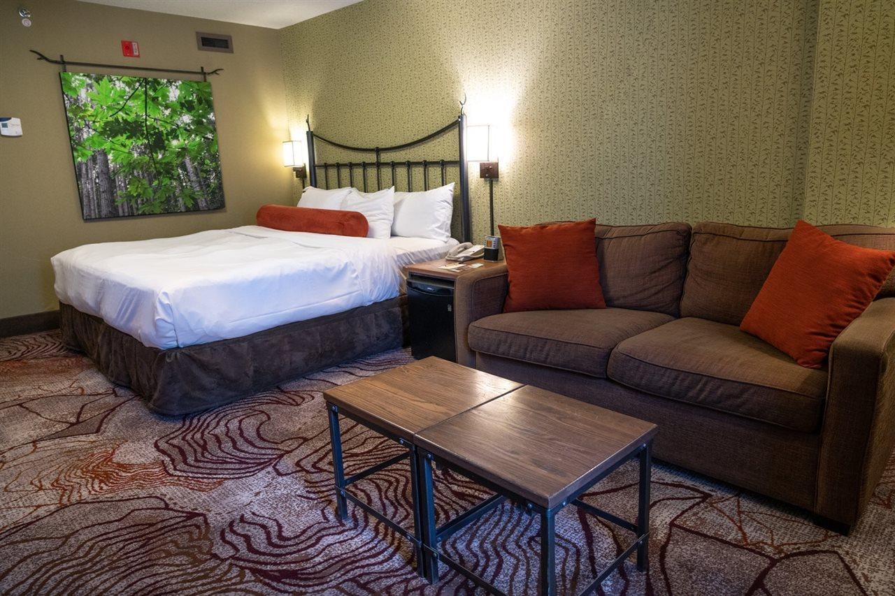 Caribou And Hotel Banff