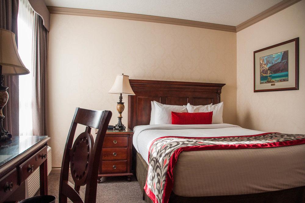 Hotel Royal Canadian 4*