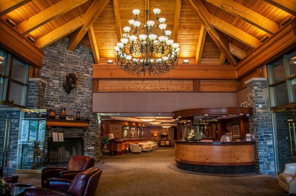 Royal Canadian Hotel