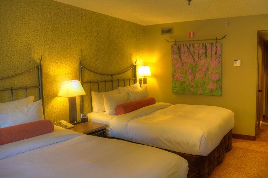 Caribou And Hotel