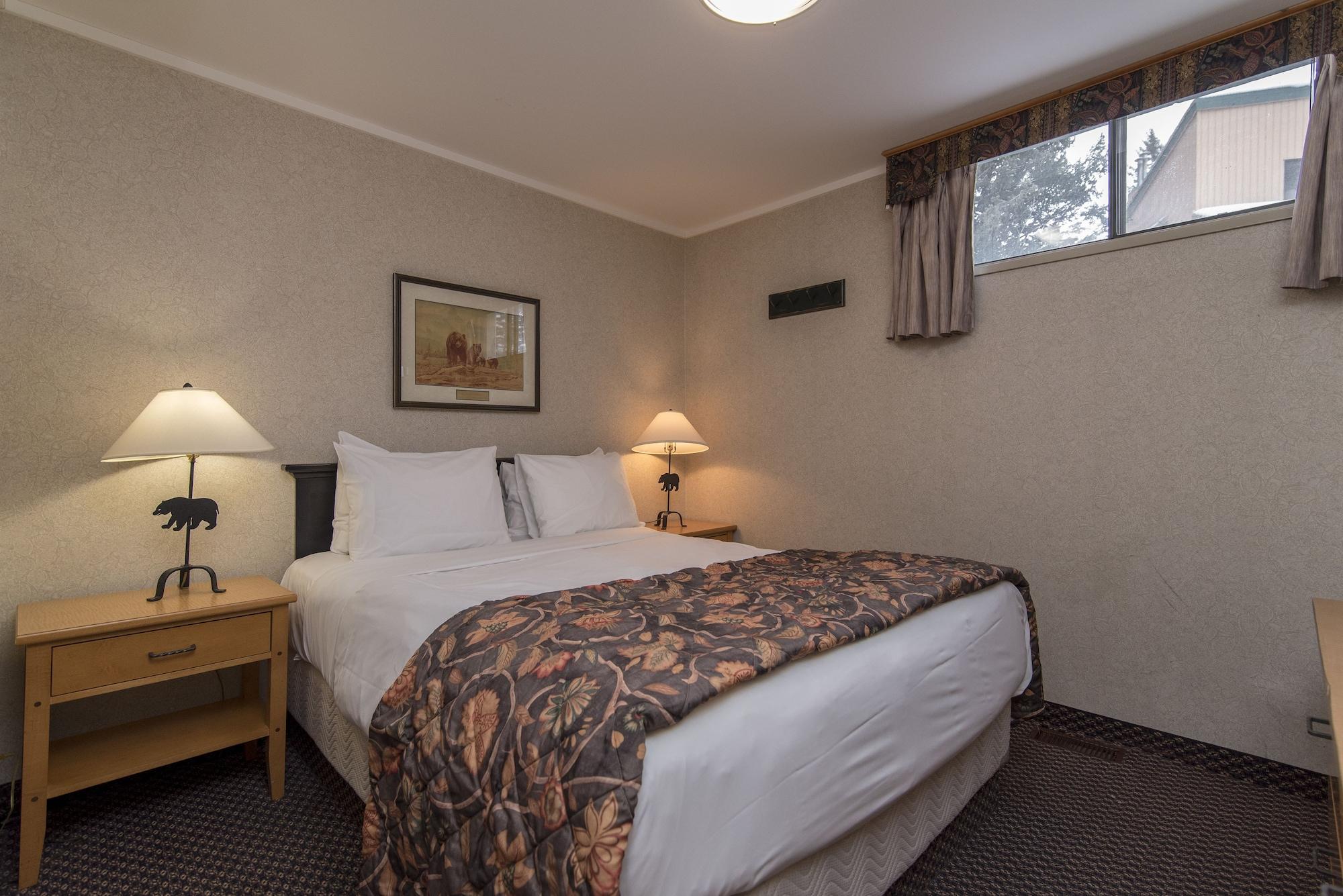 Douglas Fir & 3* Banff