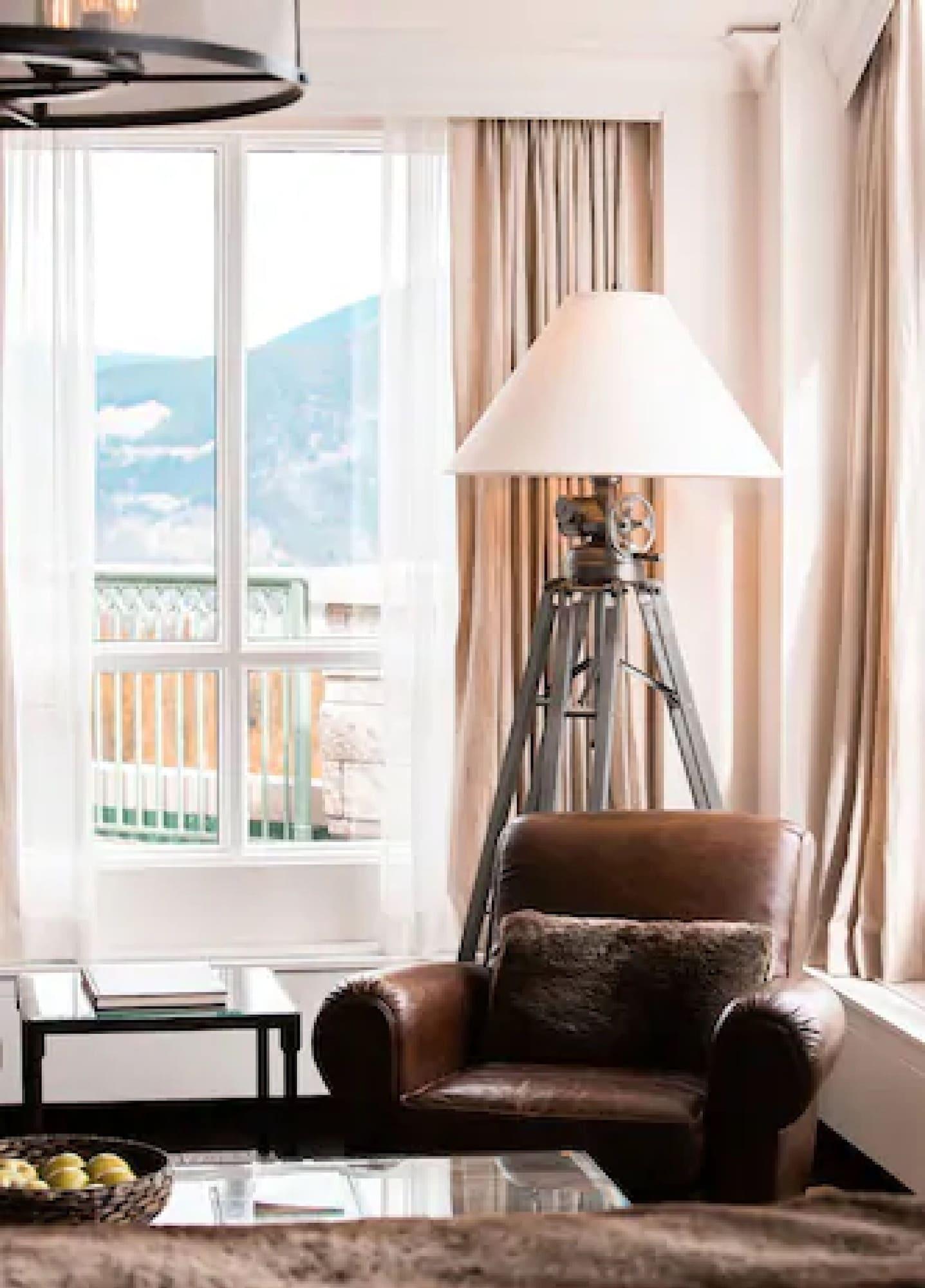 Hotel The Rimrock 5*