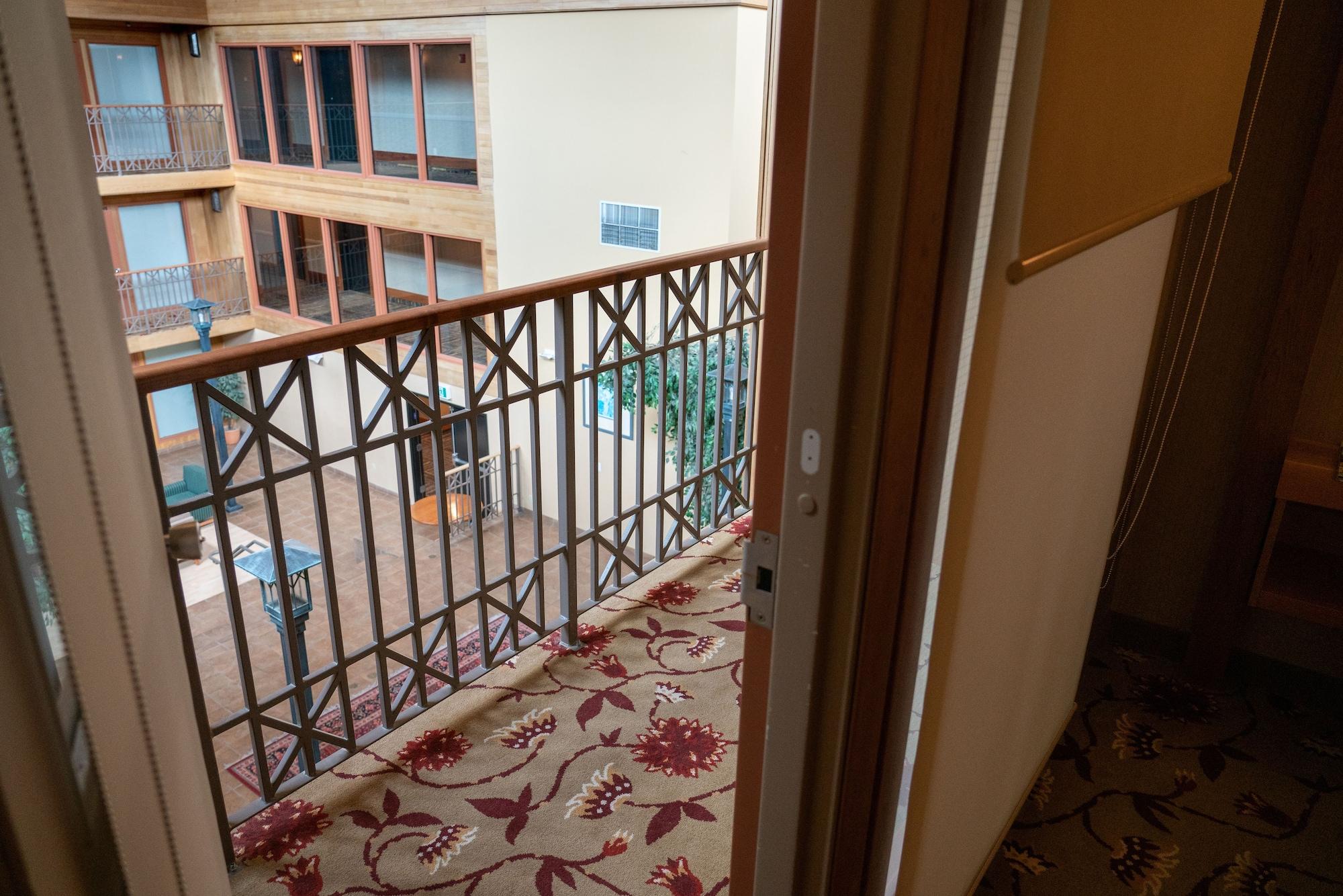 Ptarmigan Hotel 3*