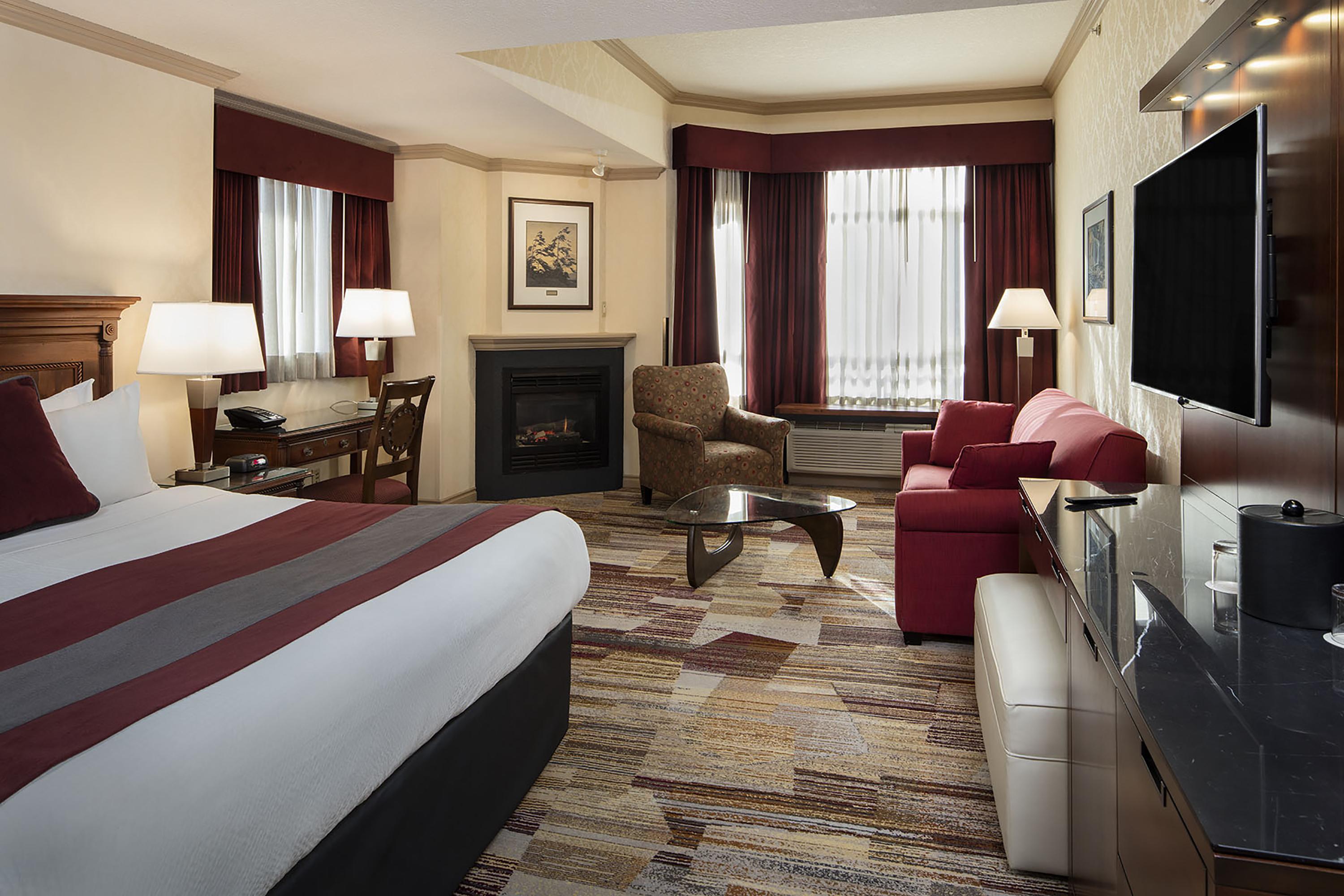 Royal Canadian 4*