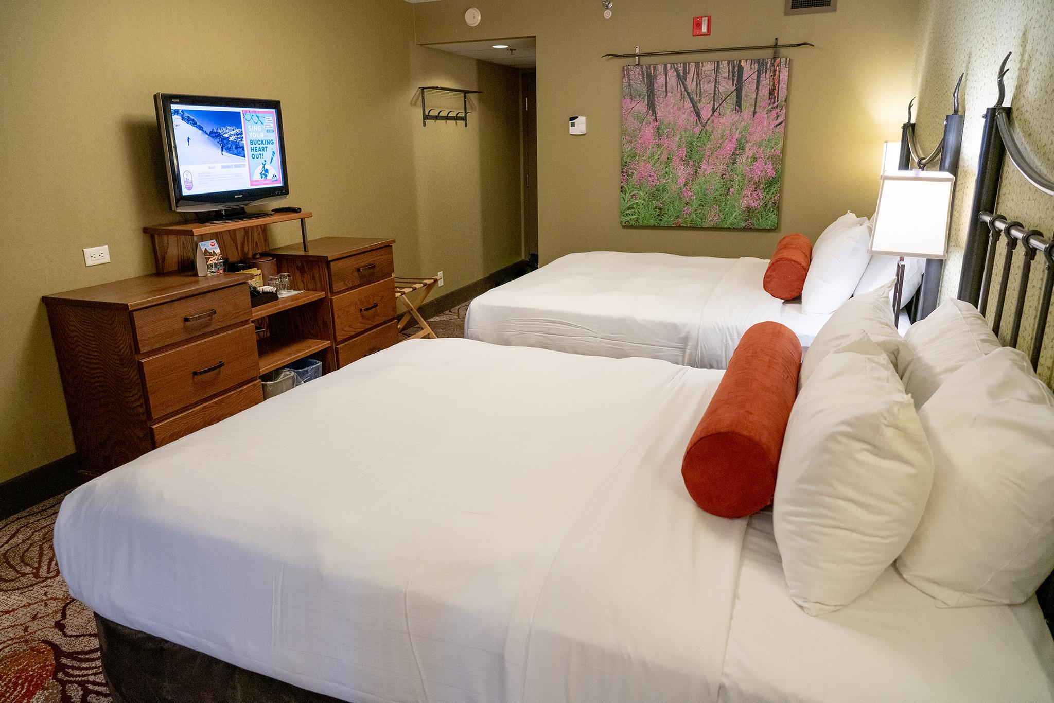 Hotel Caribou And Banff