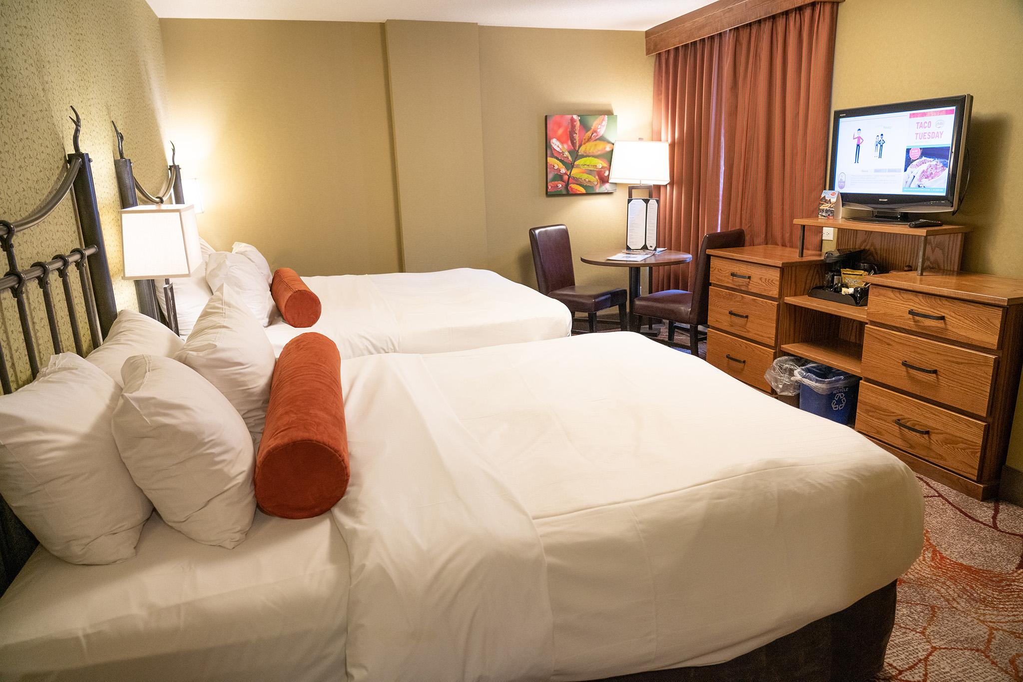 Hotel Caribou And Banff