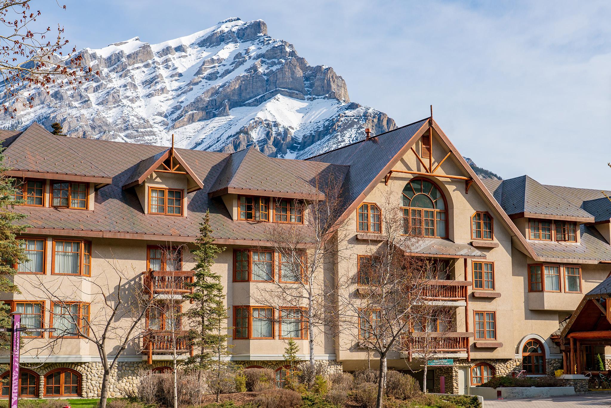 Caribou And Hotel