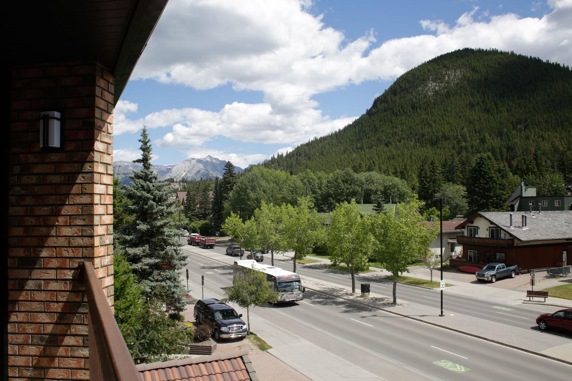 Hotel High Country