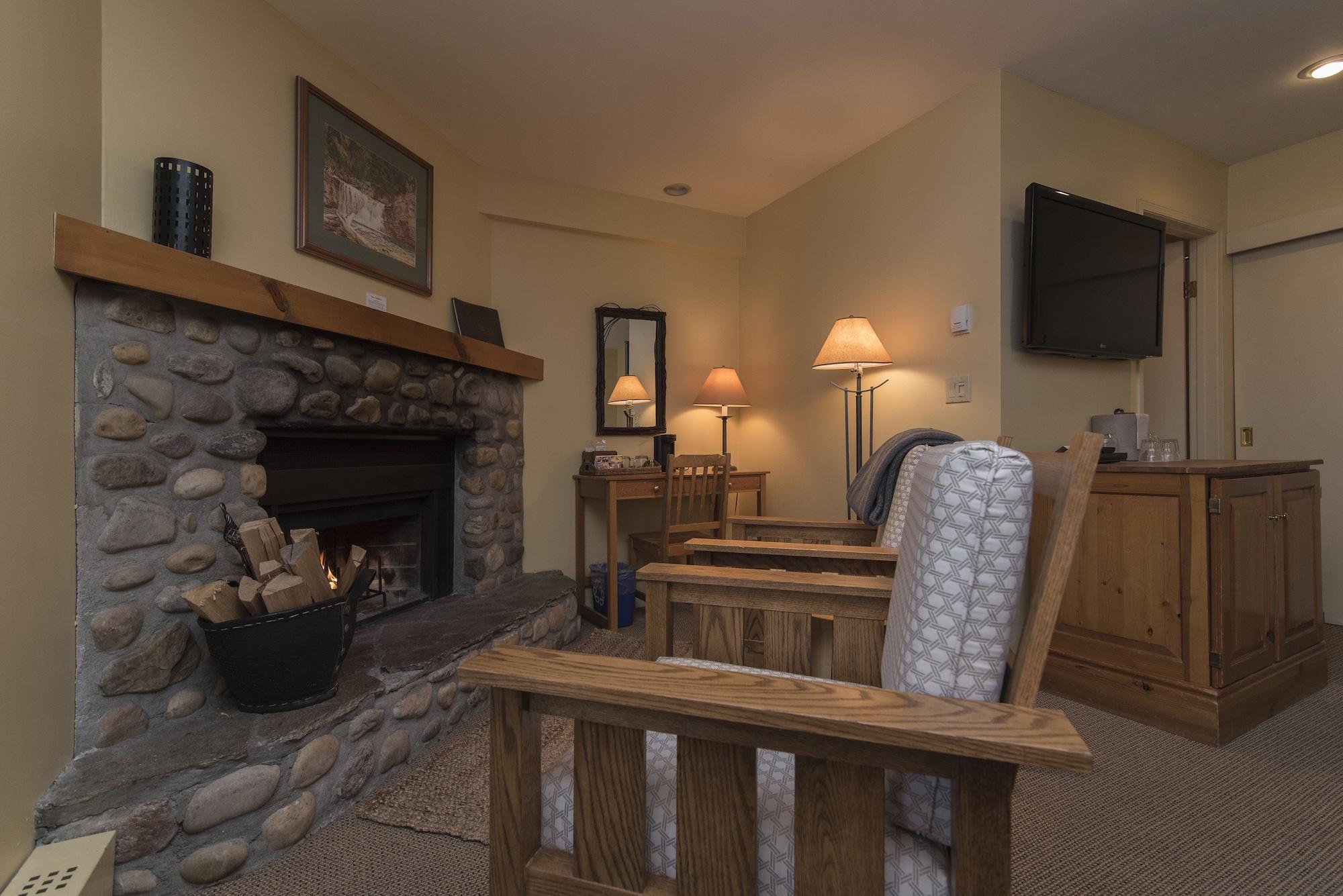 Hotel Buffalo Mountain 4*