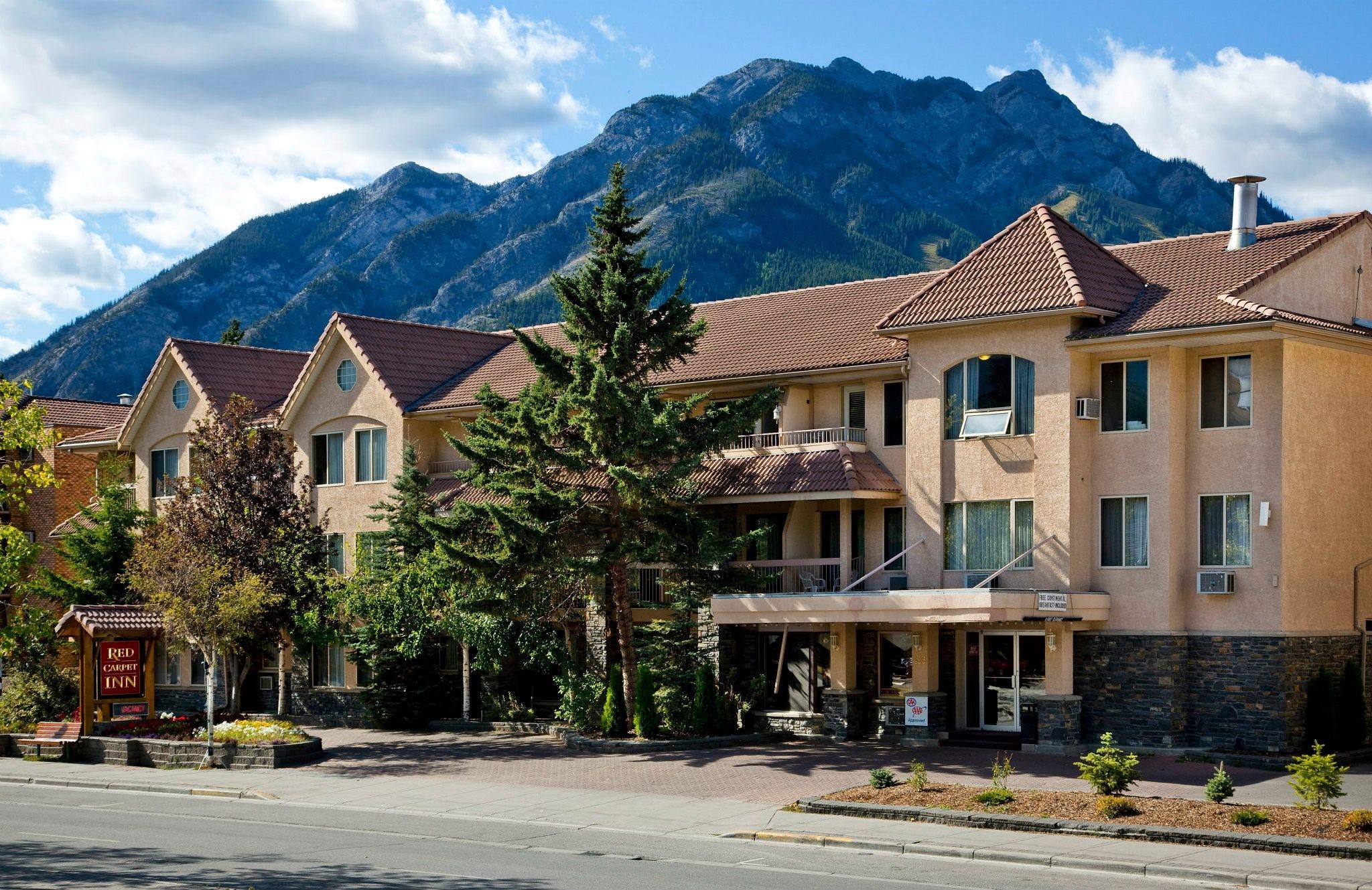 Red Carpet Hotel 3*