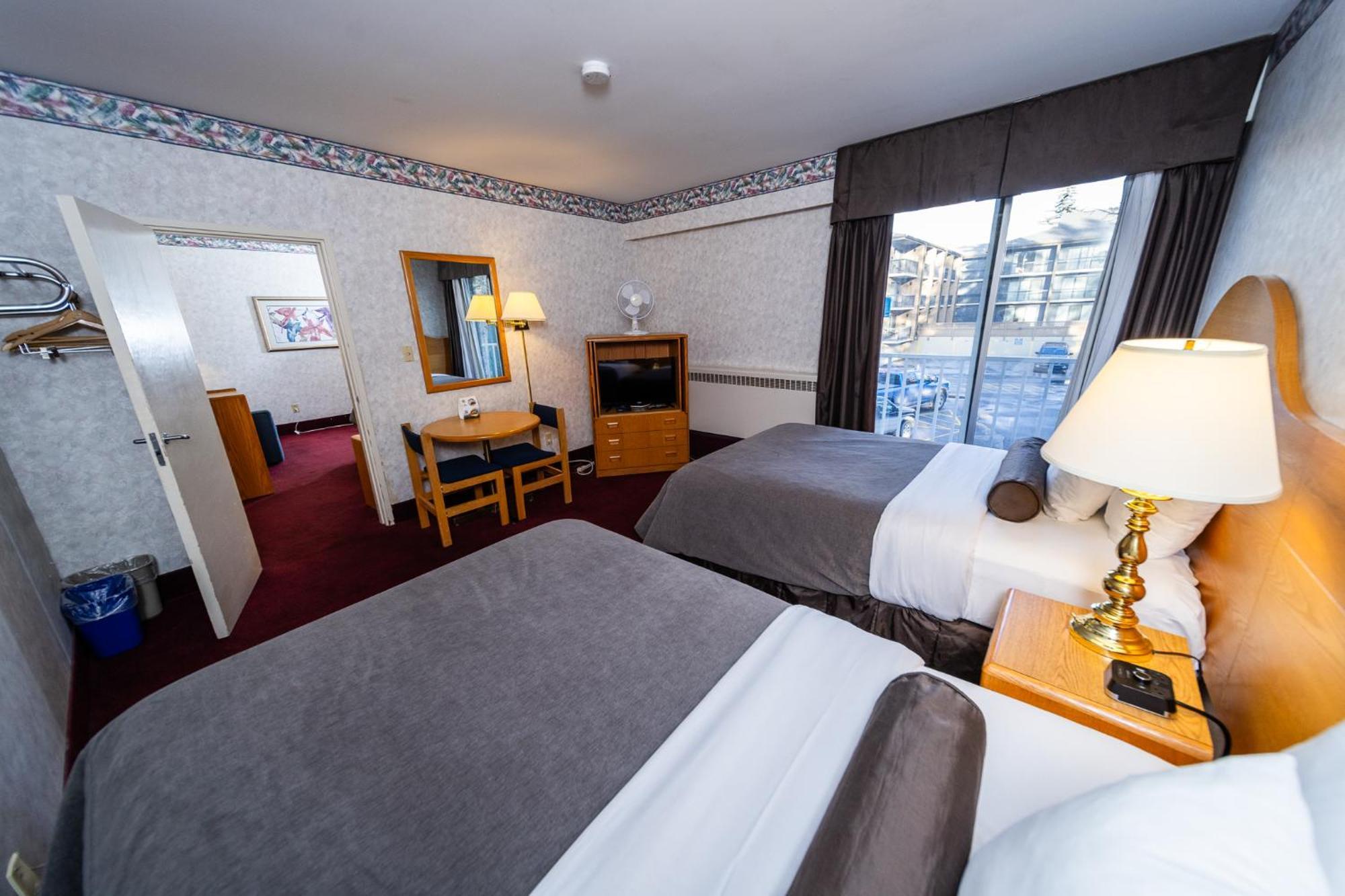 Bow View Hotel