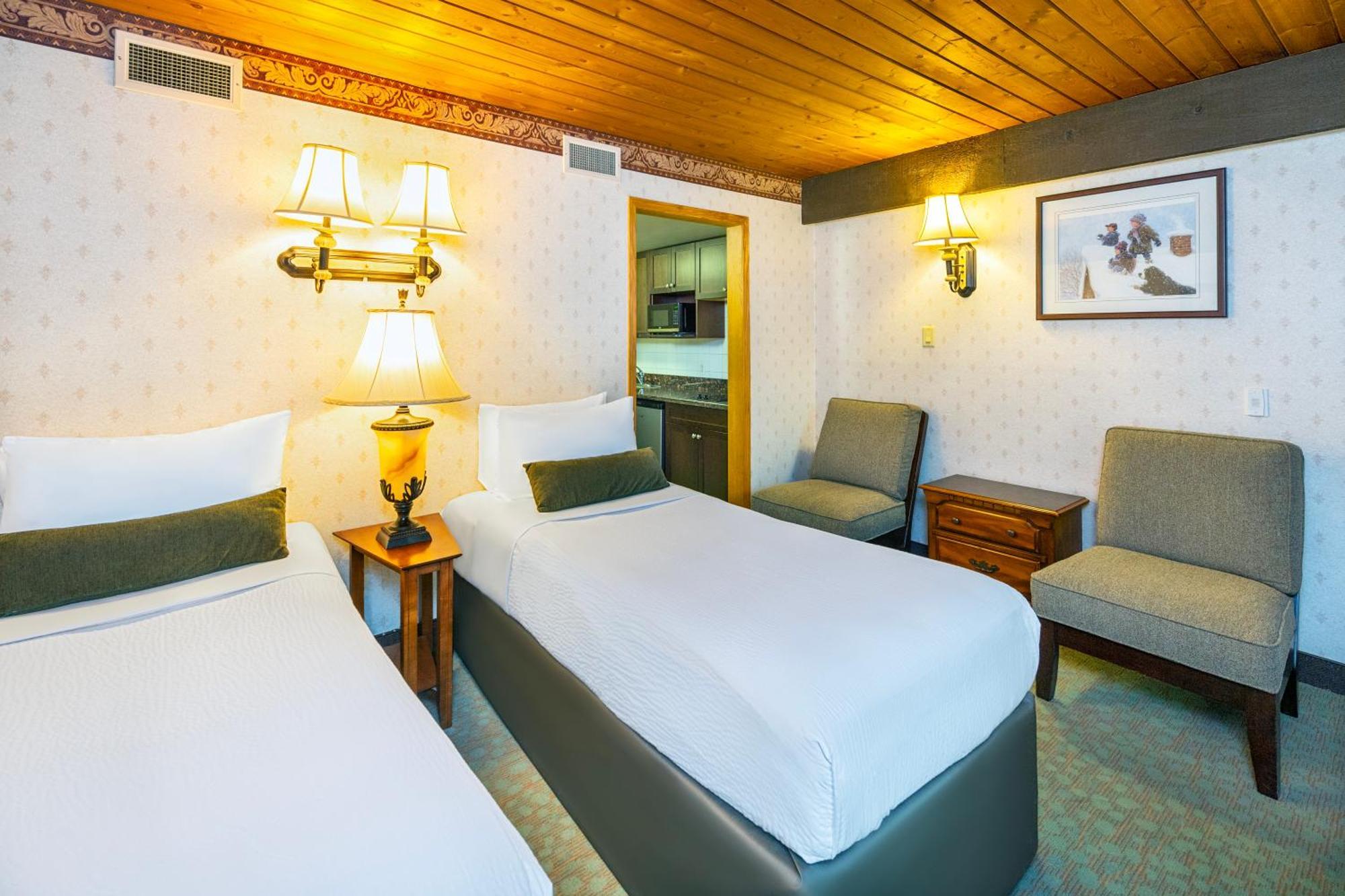 Charltons Hotel 3*