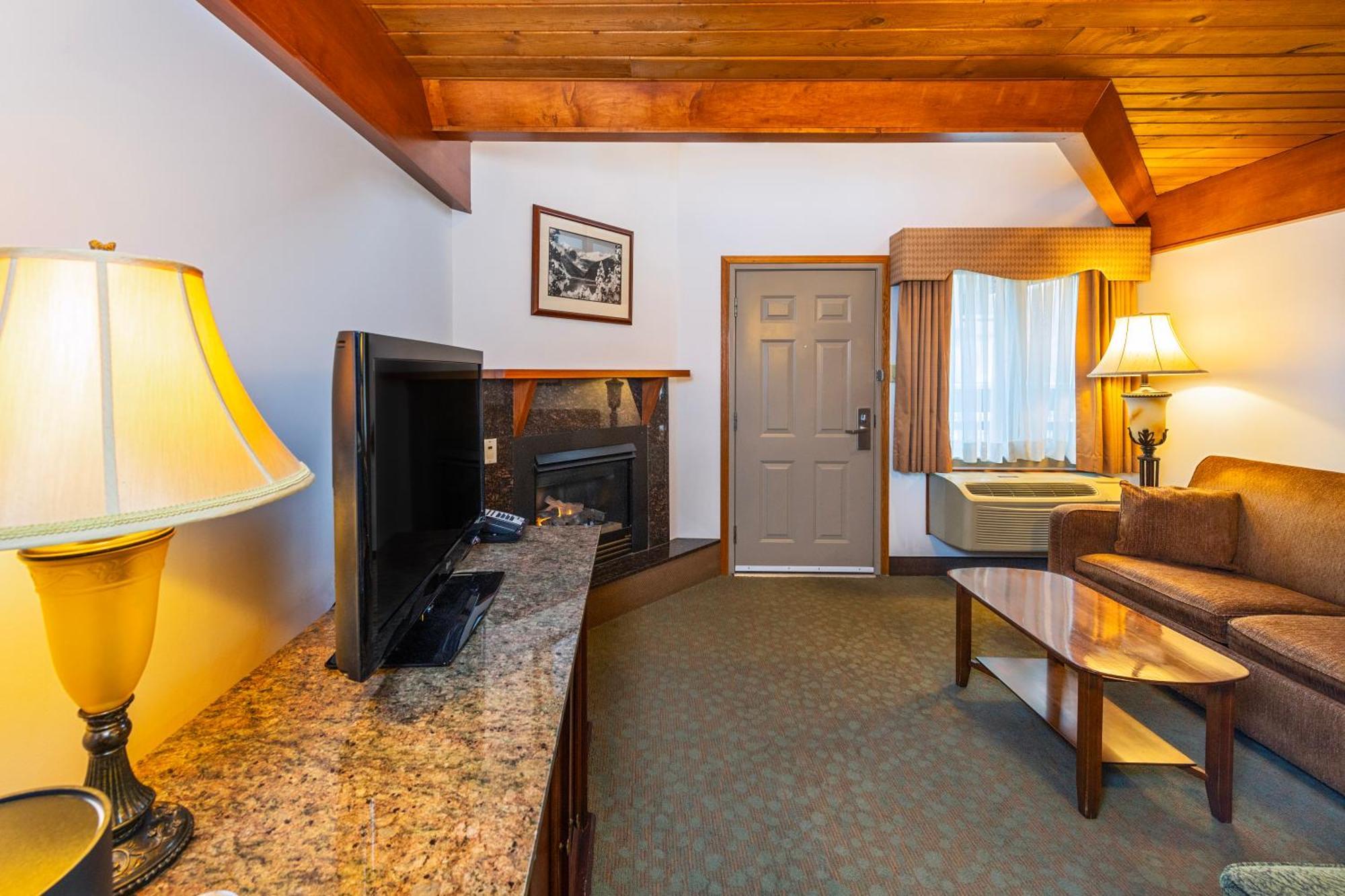 Charltons Hotel 3*