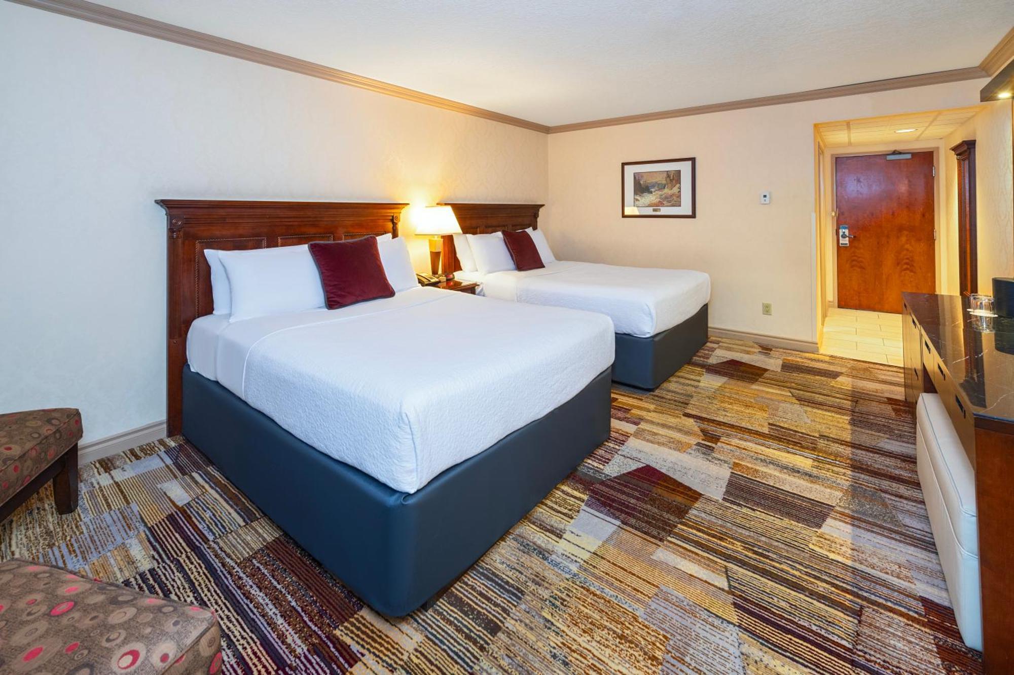 Royal Canadian Hotel