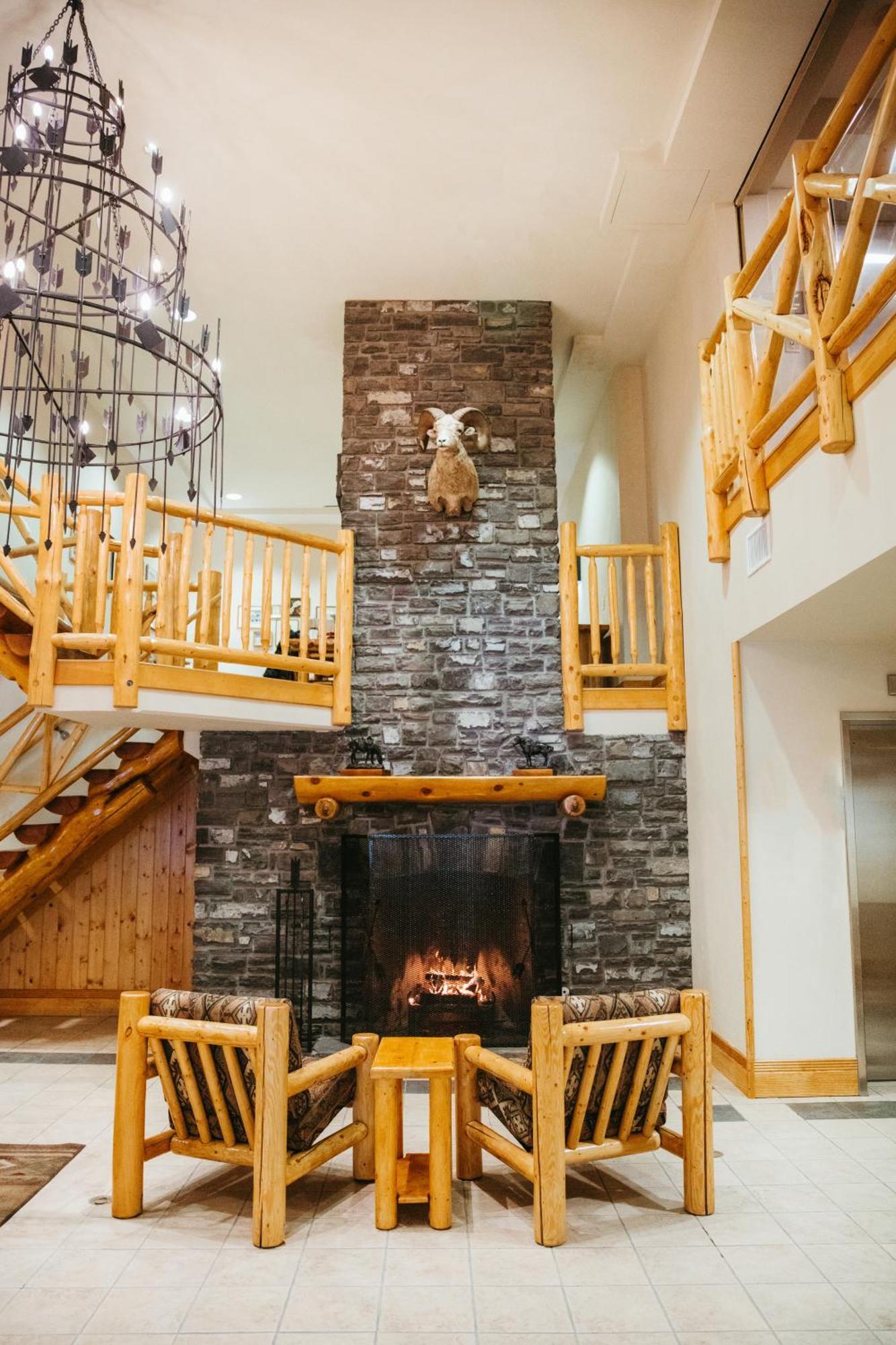 Brewster Mountain 3* Banff