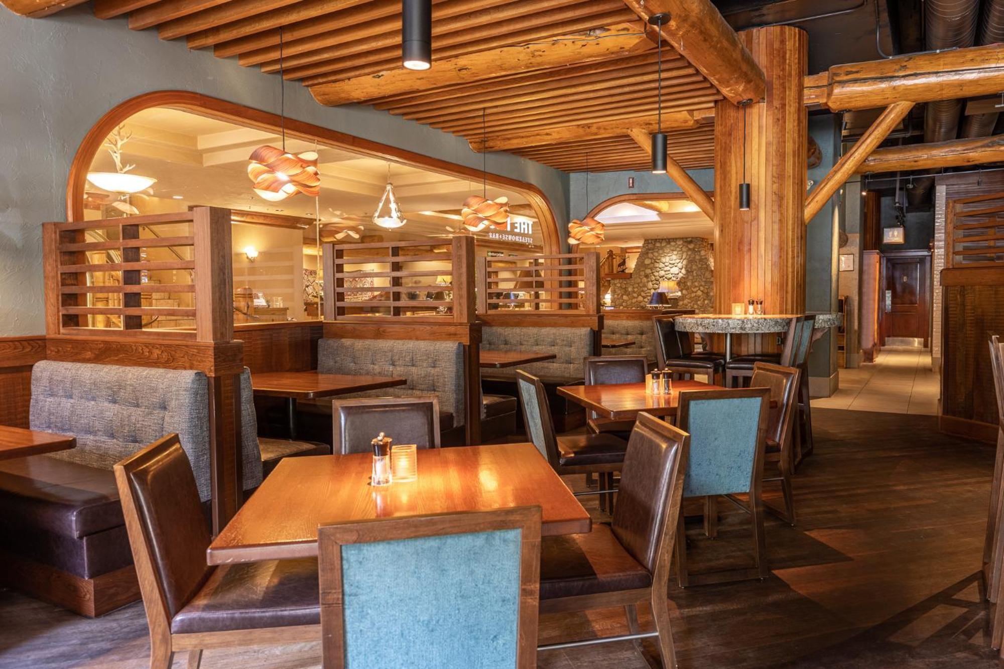 Hotel Caribou And Banff