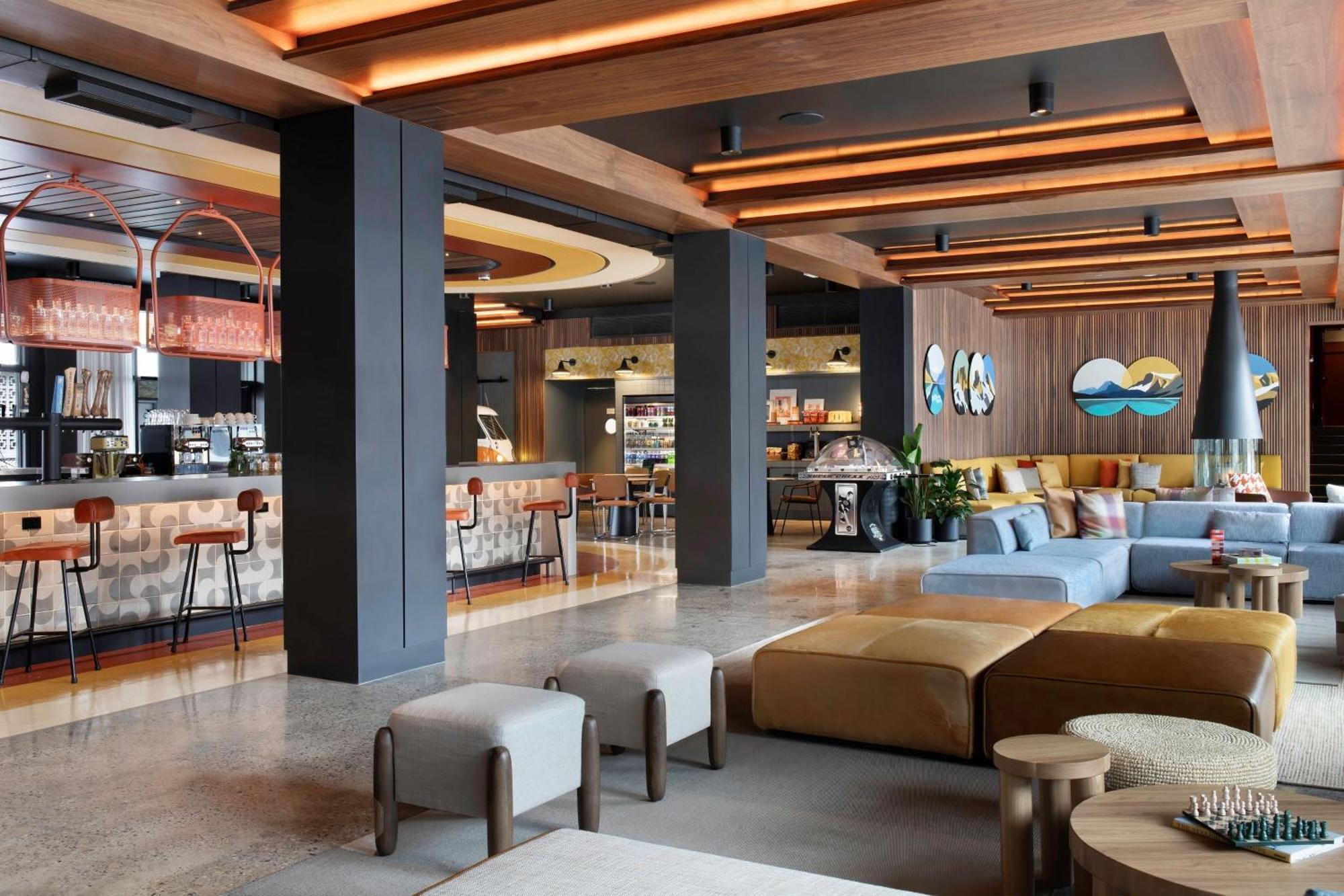 Moxy Banff