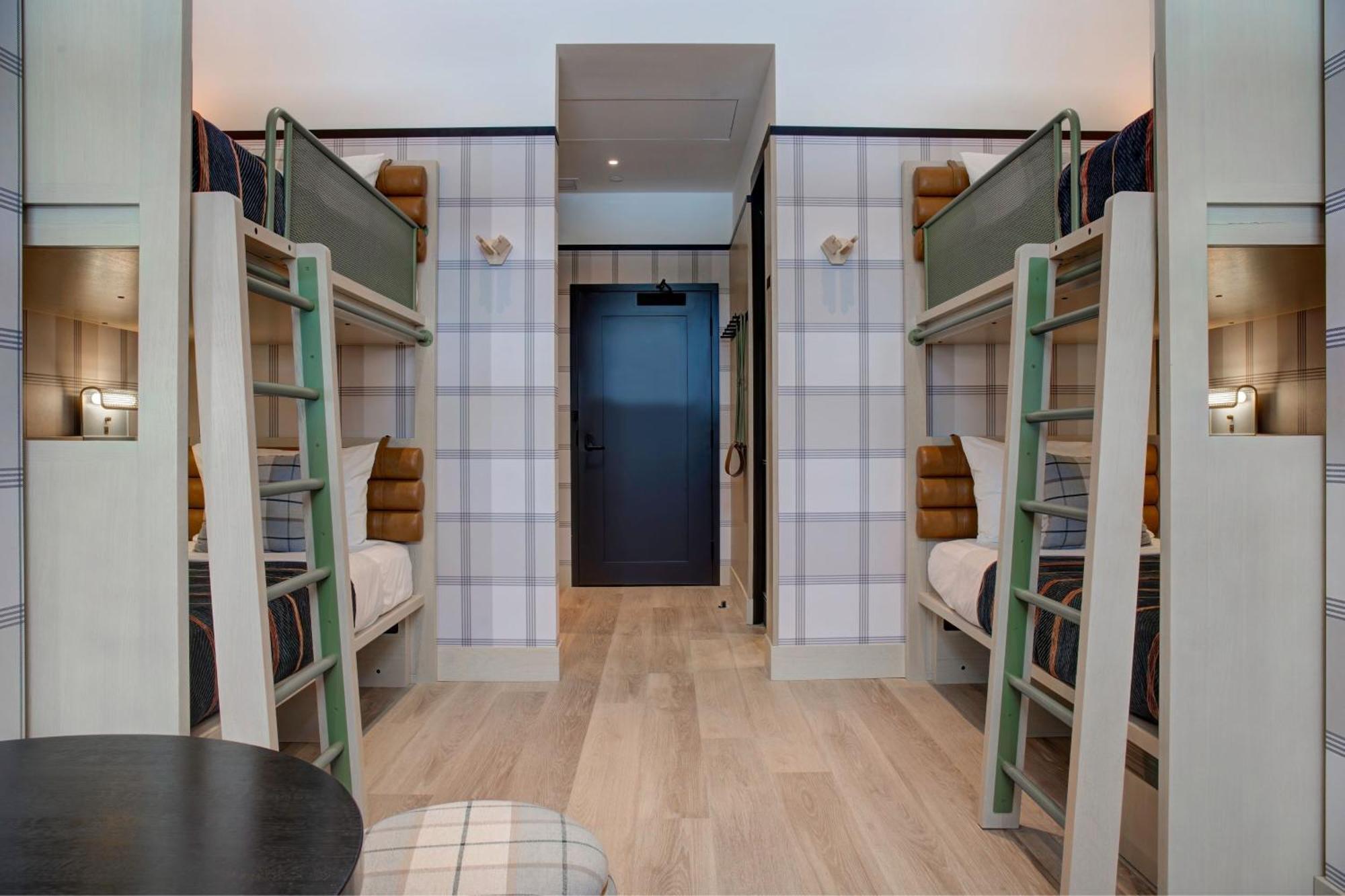 Hotel Moxy *