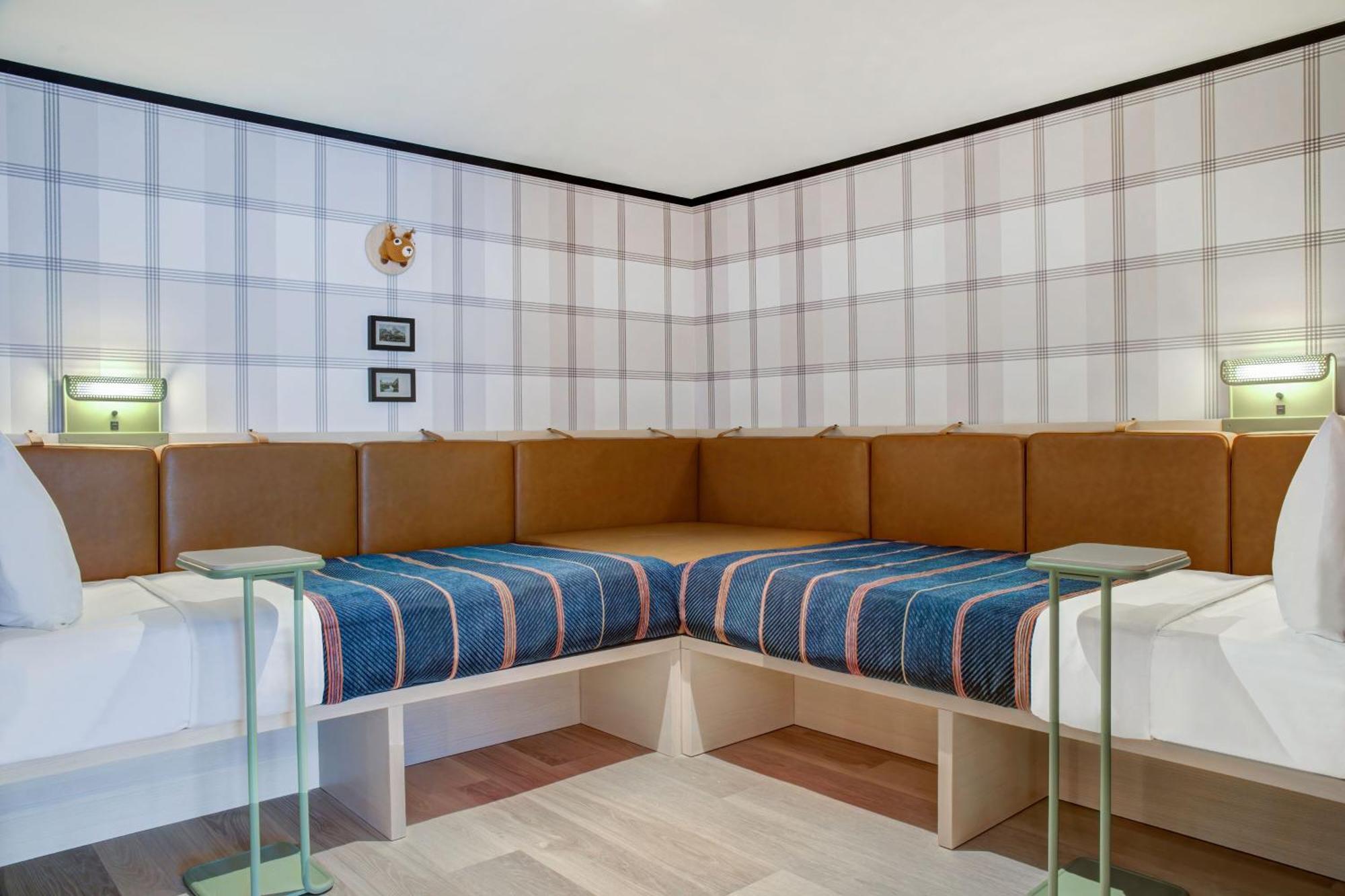 Moxy Banff