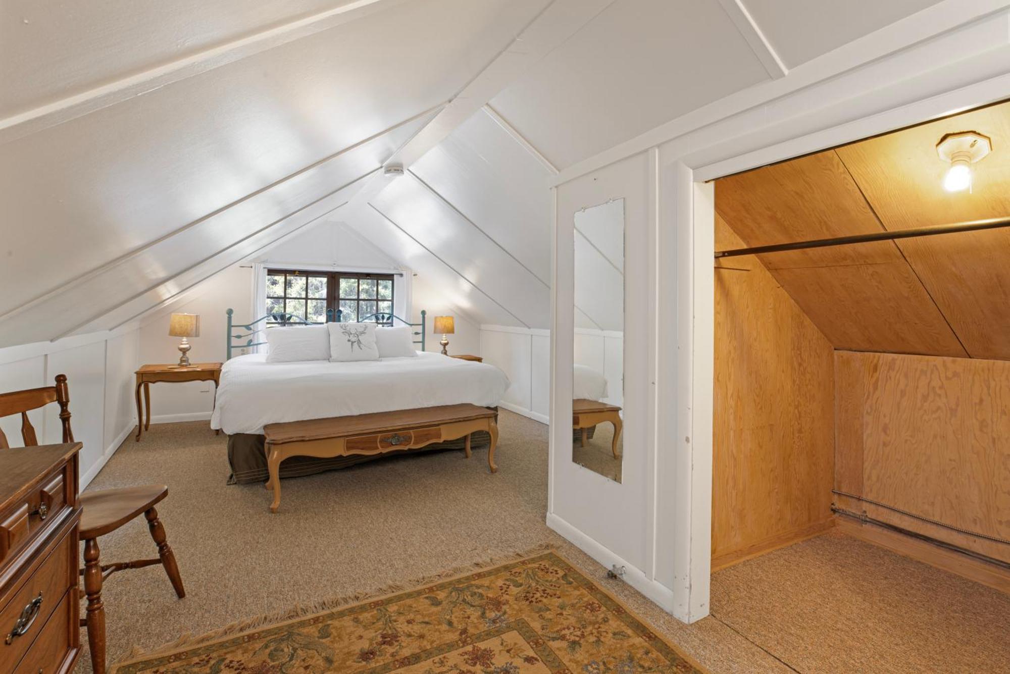 Elkhorn Vacation Lodge Banff