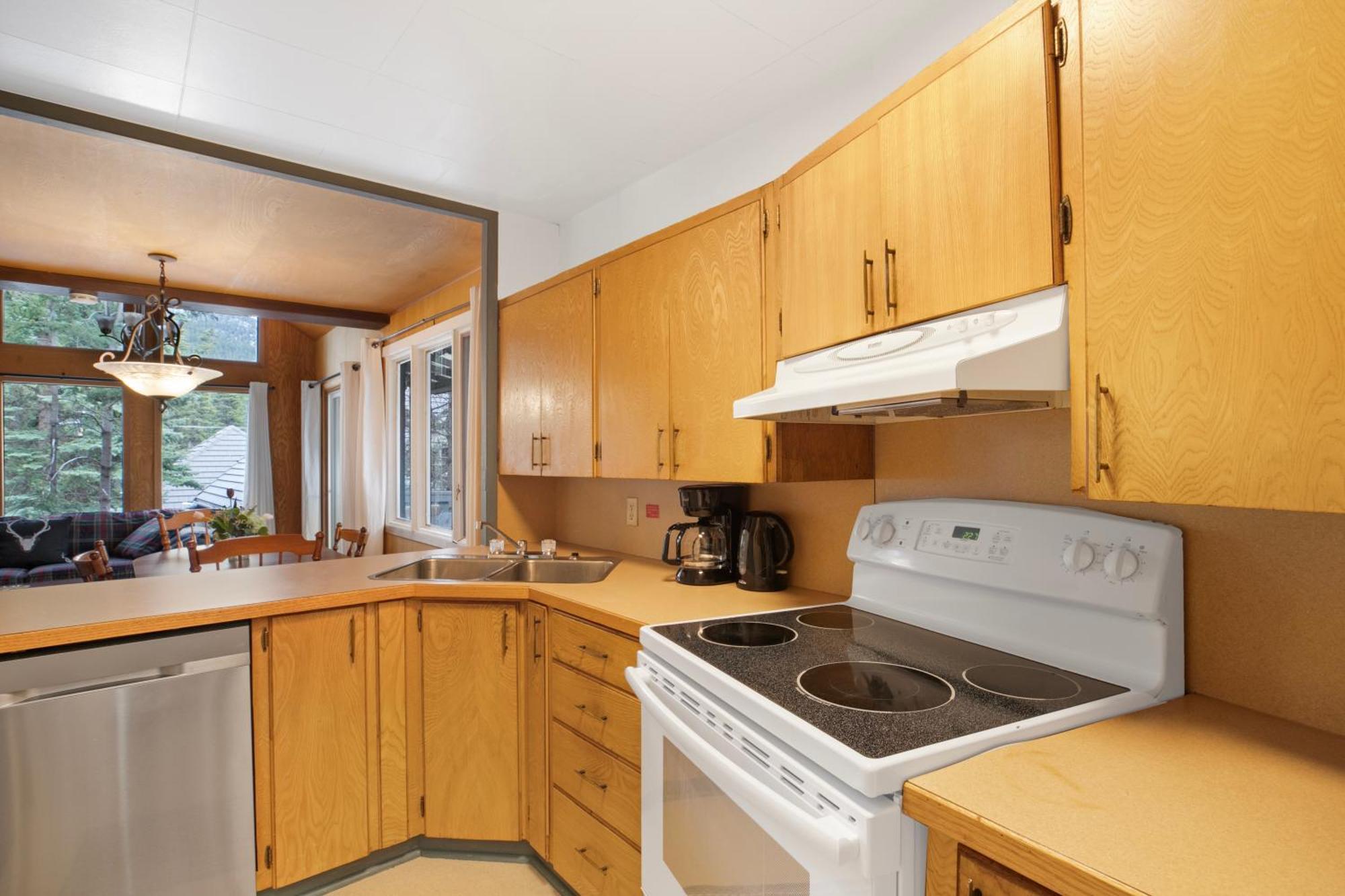 Elkhorn Vacation Lodge Banff