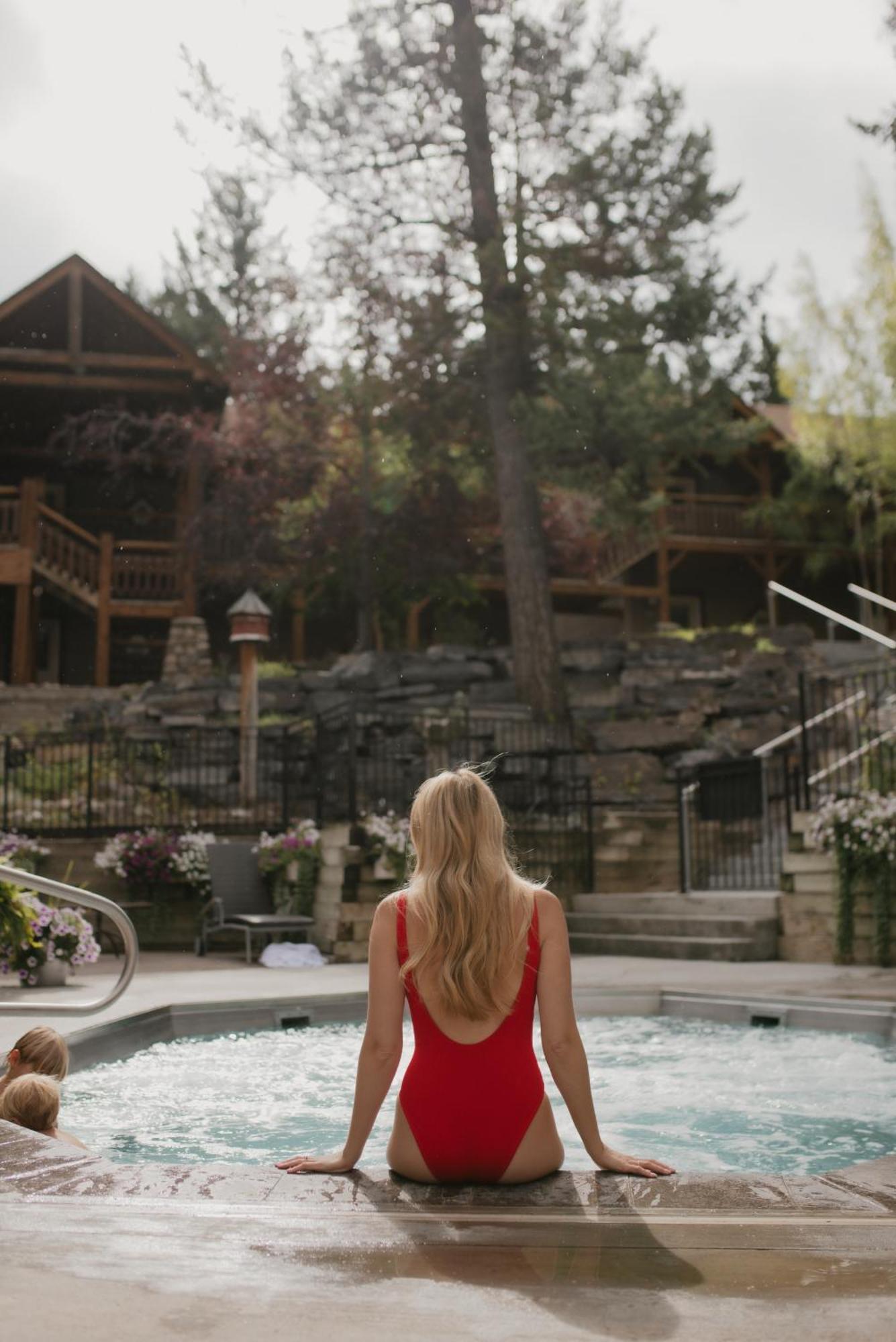 Buffalo Mountain Hotel Banff
