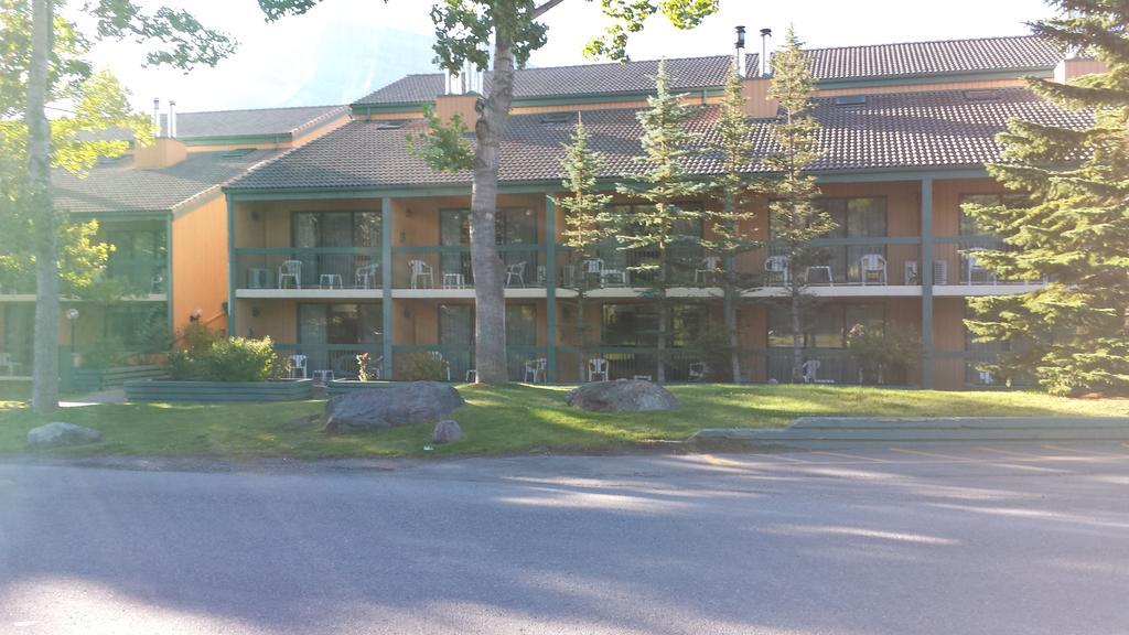 Douglas Fir & Hotel