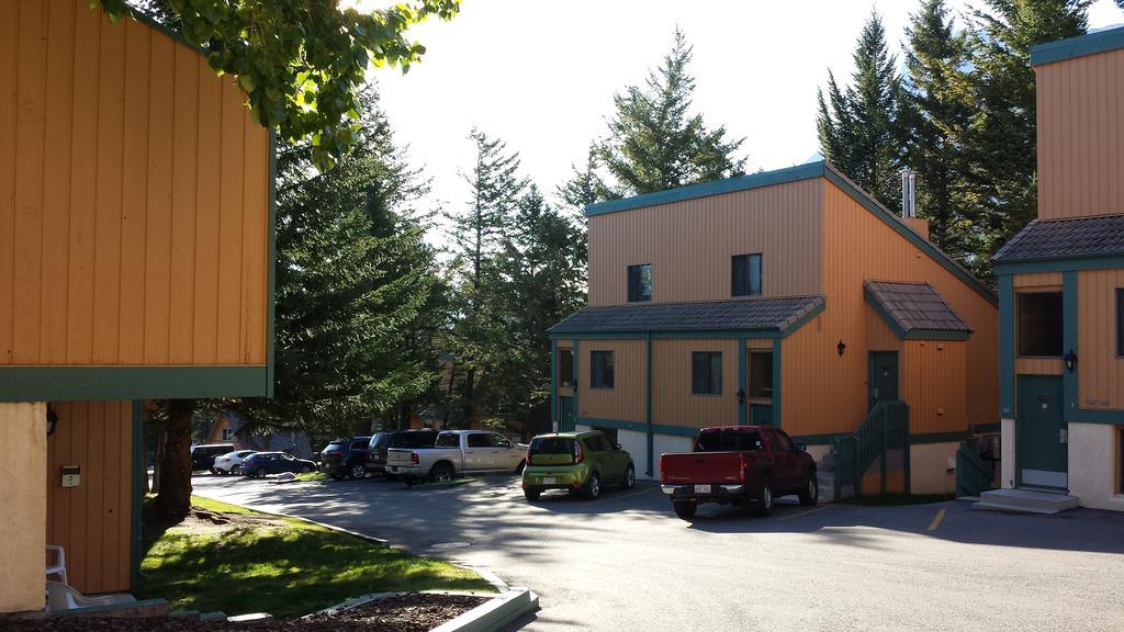 Douglas Fir & Hotel