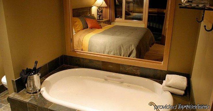 Hotel Sunshine Mountain