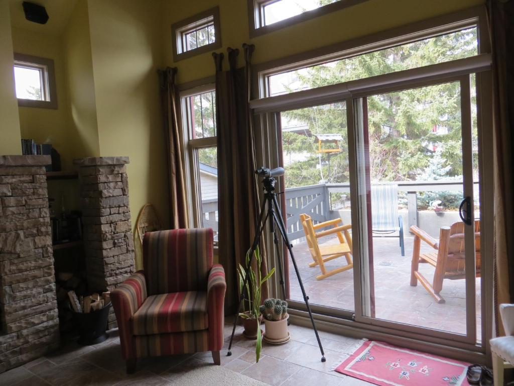 Bed & Breakfast Buffaloberry