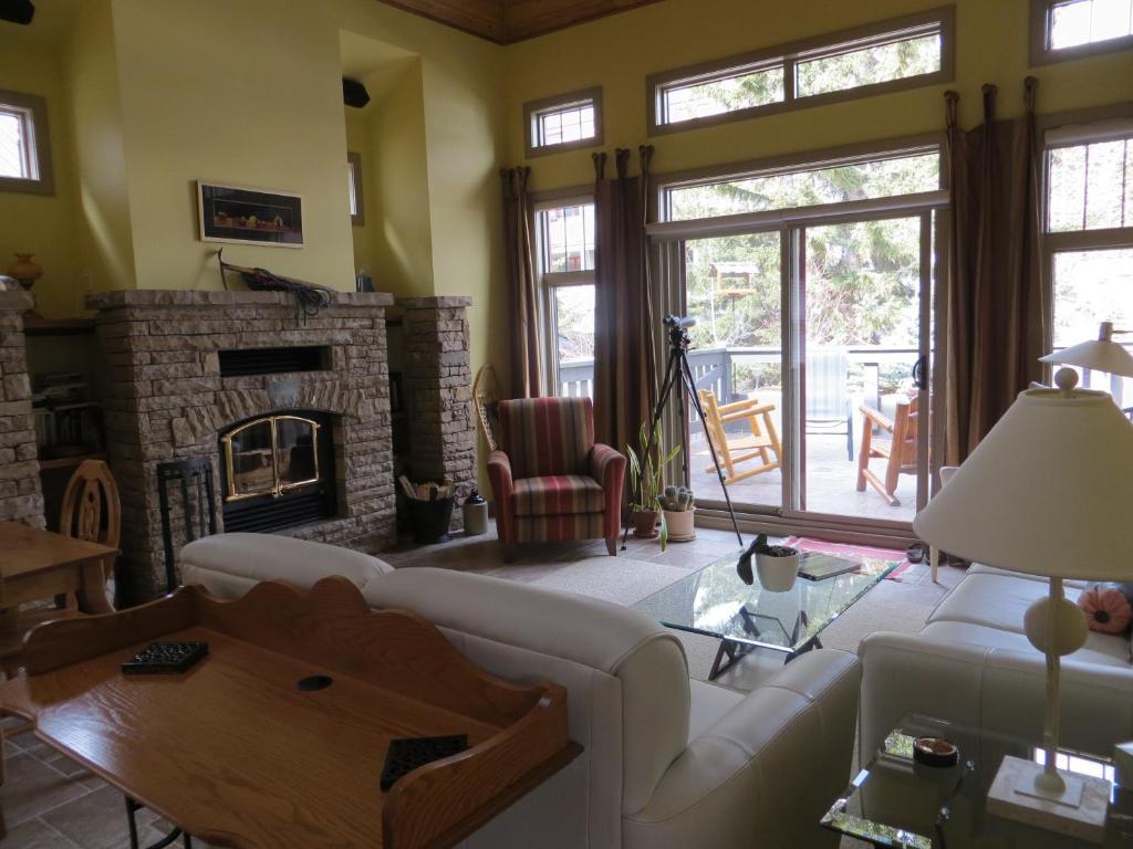 Buffaloberry Bed & Breakfast
