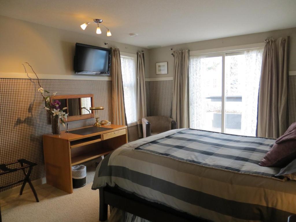 Buffaloberry Bed & Breakfast 4*