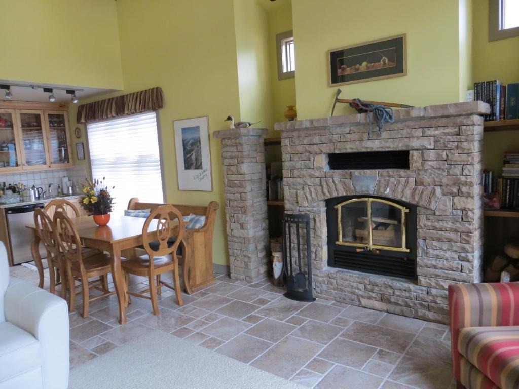 Buffaloberry Bed & Breakfast Banff