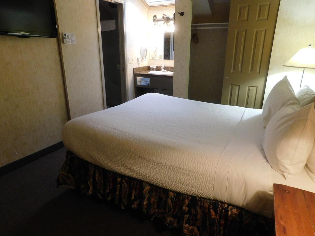 Hotel Douglas Fir & 3*