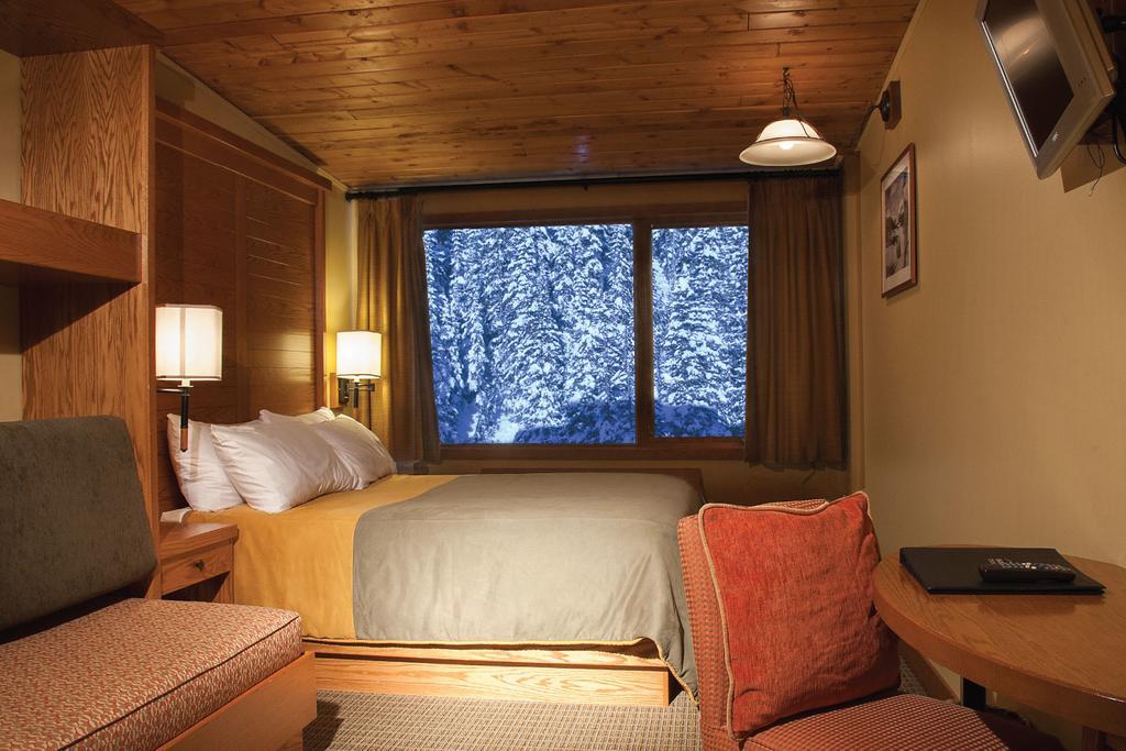 Hotel Sunshine Mountain