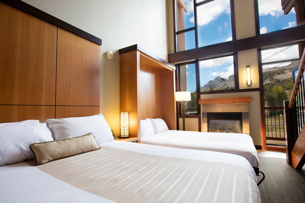 Sunshine Mountain Hotel 4*