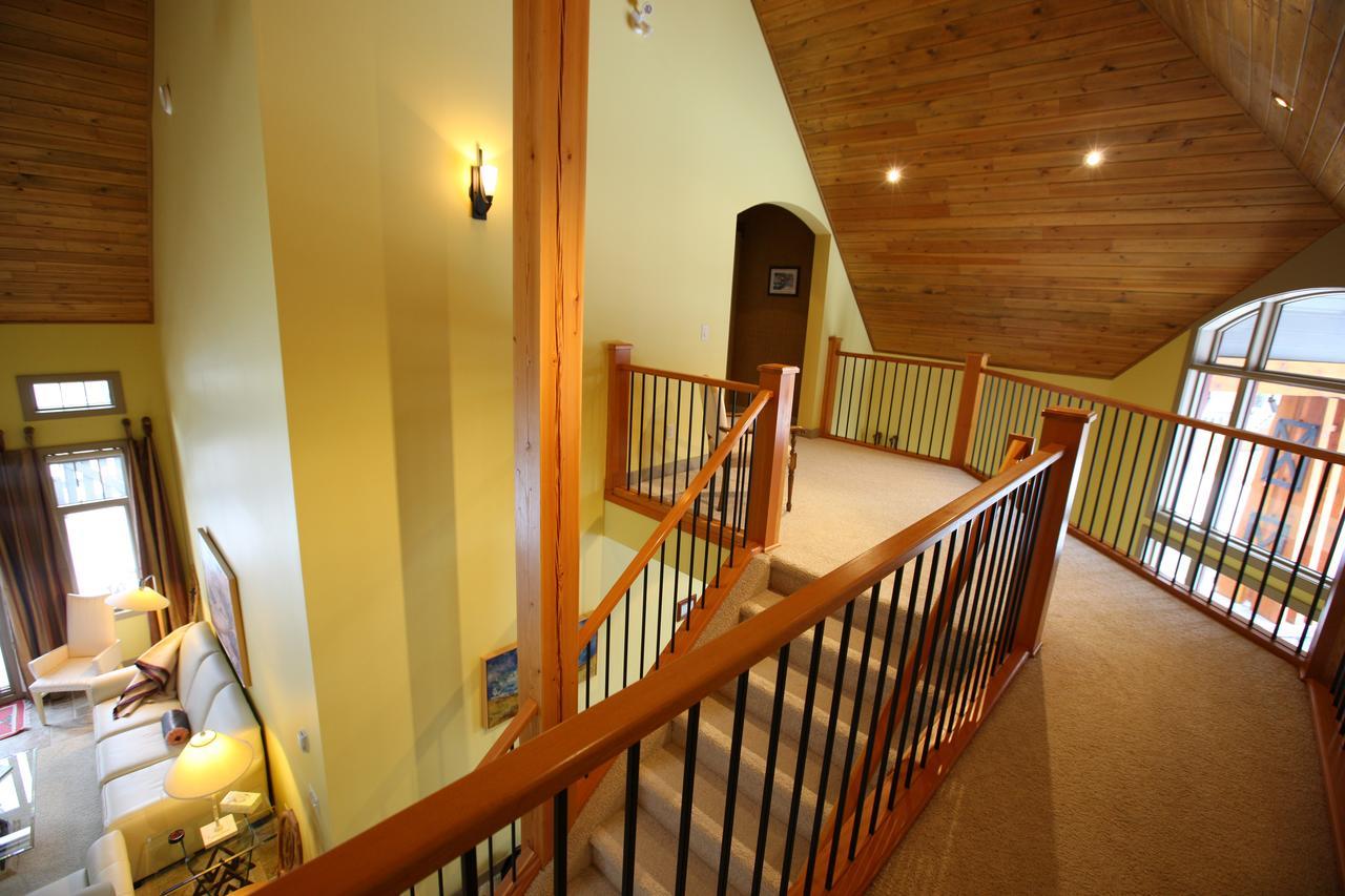 Bed & Breakfast Buffaloberry