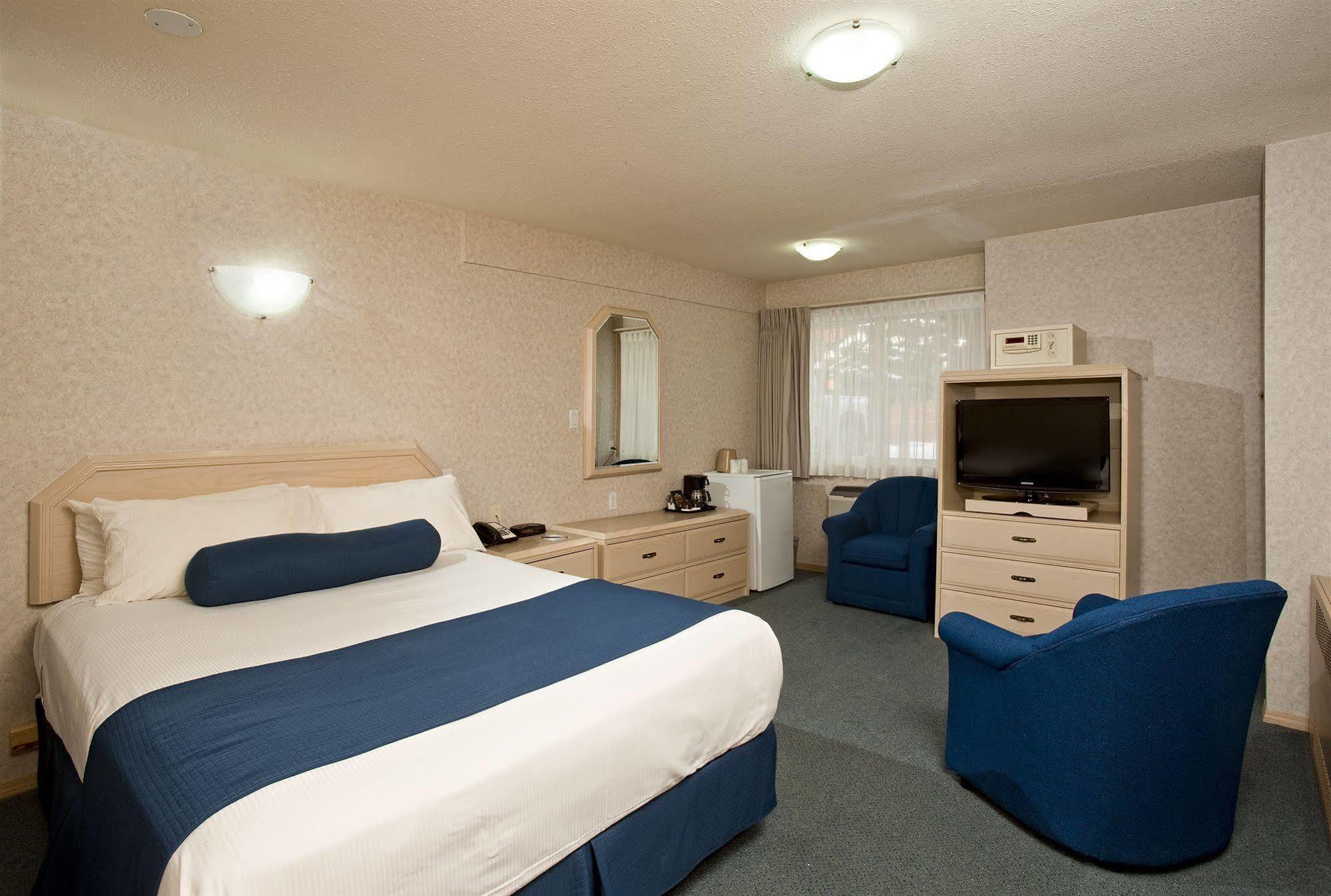 Red Carpet Hotel 3*