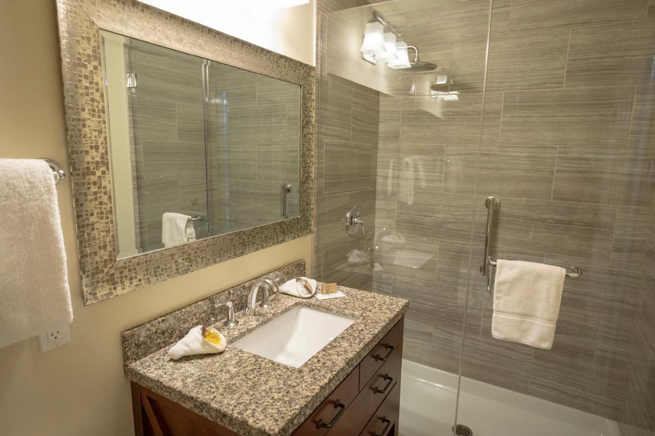 Boutique - Adults Only Inn